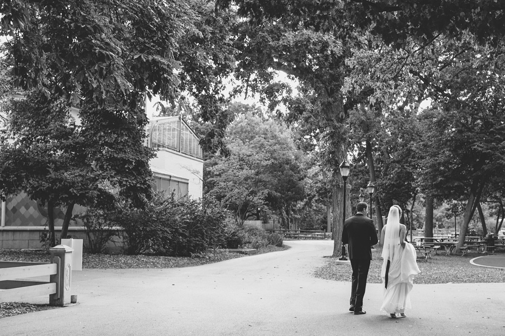 brookfield zoo wedding chicago 38