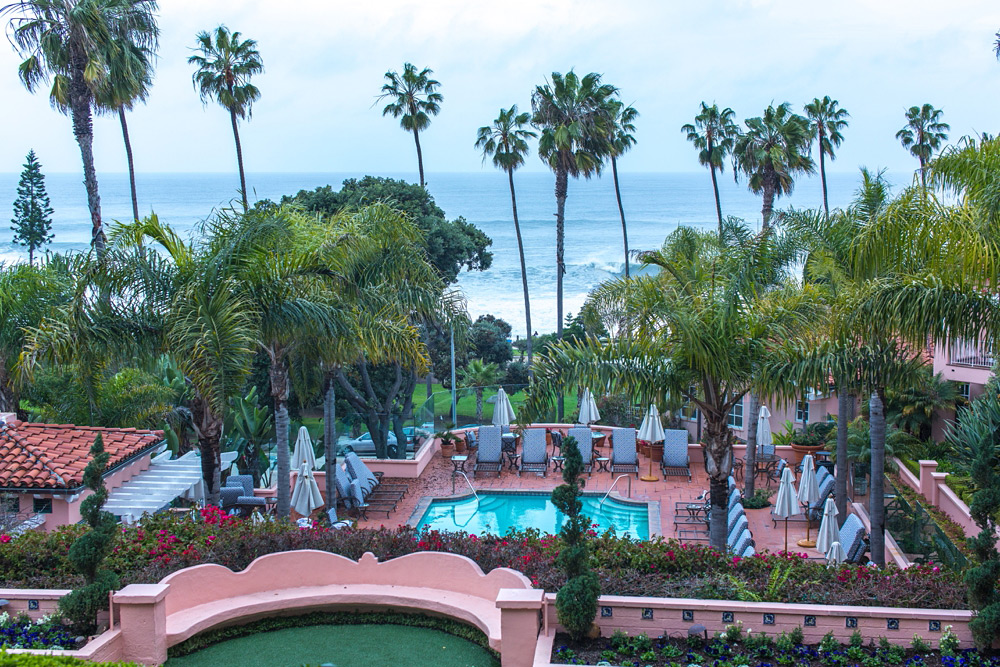 La Valencia Hotel Wedding 09
