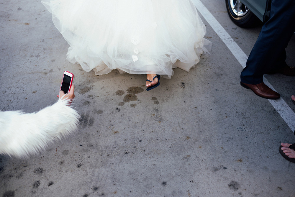 intimate santa monica beach wedding 23