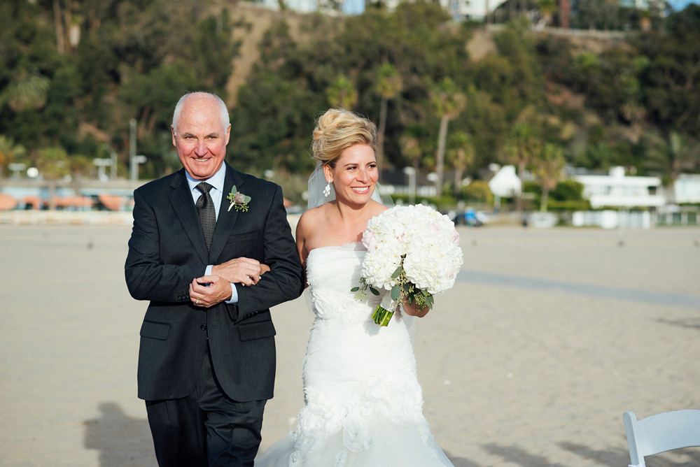 intimate santa monica beach wedding 31