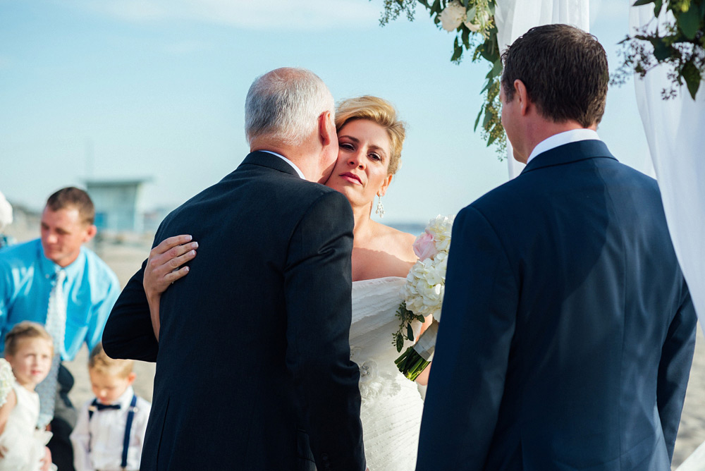 intimate santa monica beach wedding 33