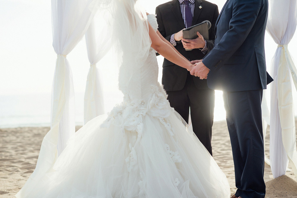 intimate santa monica beach wedding 36