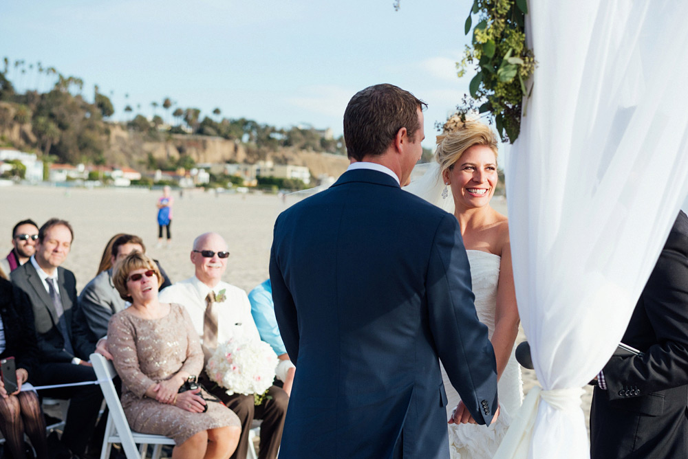 intimate santa monica beach wedding 37